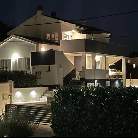 Lejlighed Maro